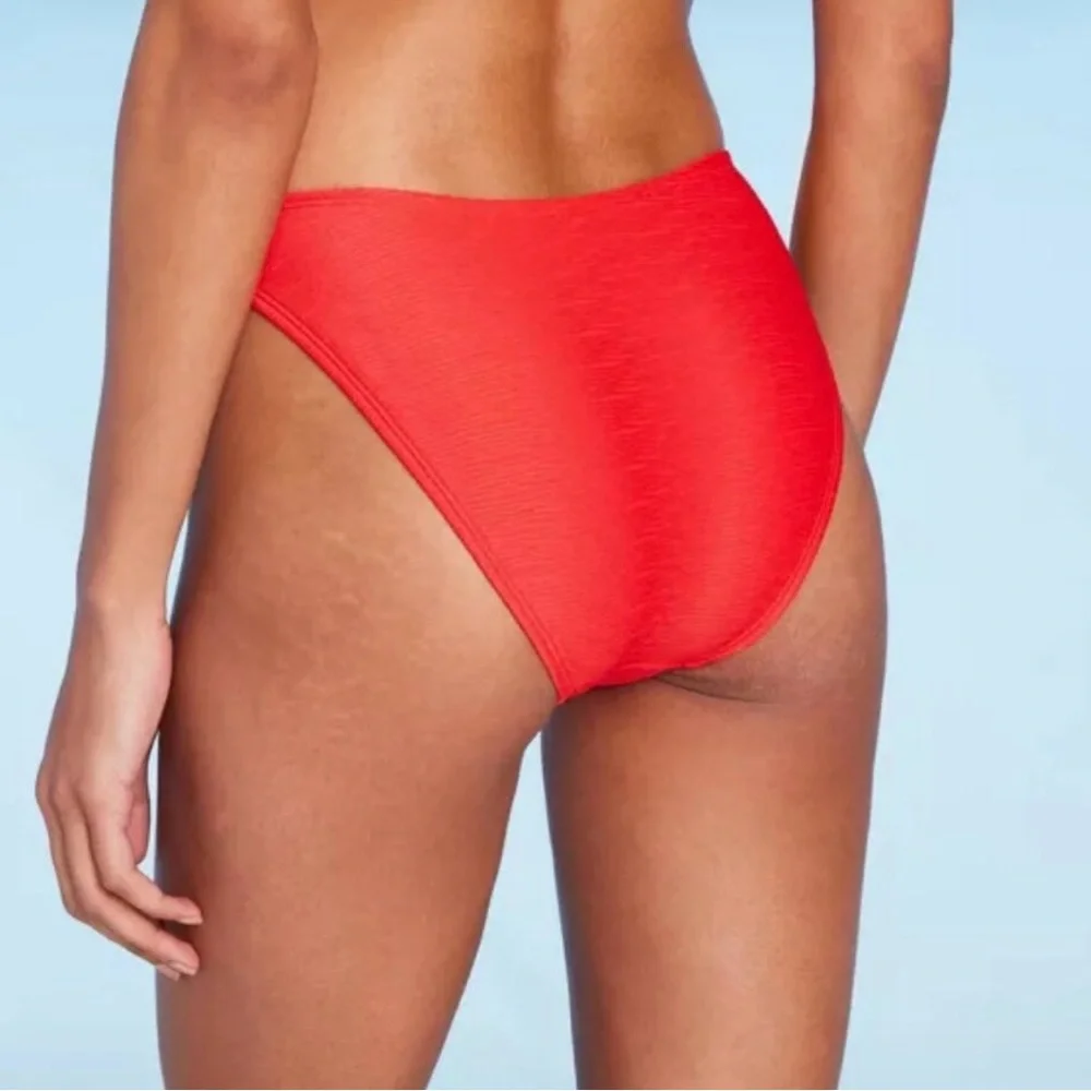 NWT Wild Fable Women’s Textured High Leg CheekyBikini bottom Size M8-10colorRed